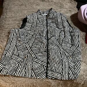 ALIA women’s vest, Size 24W.